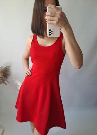 Платье красное без рукавов divided из плотной ткани