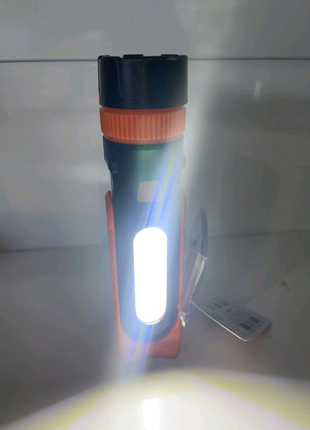Універсальний ліхтарик на магніті від батарейок ААА