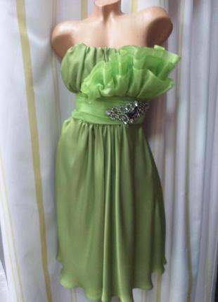 Платье зеленое с драпировкой. Уцкнка.