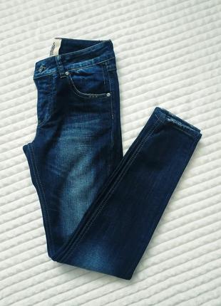 Стильні жіночі джинси wiya, італія