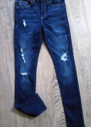 Крутые джинсы для девочки  wow 134 рост