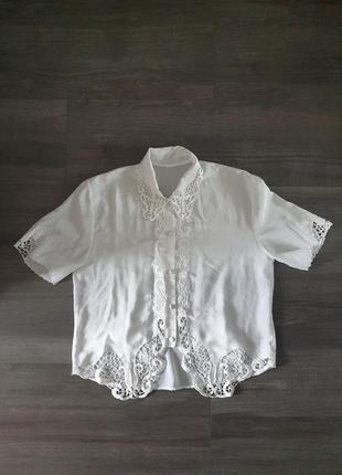 Белая блузка рубашка с кружевом и коротким рукавом, размер 50-...