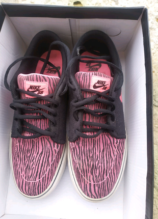 Кеди Nike Satire Women's Pink & Black Zebra Textile Vegan Shoes s