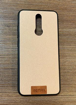 Чехол-накладка на телефон Xiaomi Redmi 8 бежевого цвета