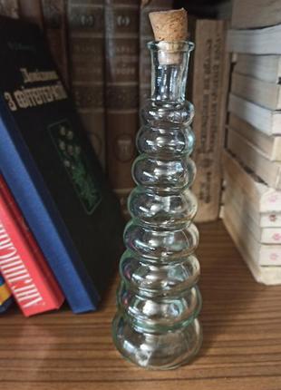 Фігурна скляна пляшка для олії або оцту
