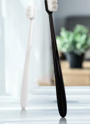 УльтраТонкая экологичная зубная щетка рифленая с 10,000 волосков