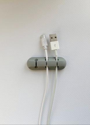 Фиксатор силиконовый зажим клейкий для USB кабелей на 3 провод...