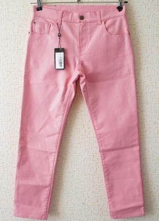 Женские джинсы emporio armani (италия), розового цвета