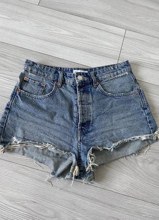 Шорты zara джинсовые короткие с необработанным краем высокая п...