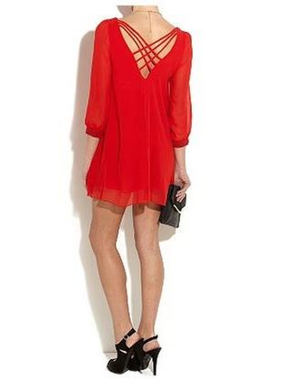 Красное шифоновое платье с переплетом на спине платье свободно...