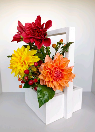 Дерев'яний ящик для квітів і декору