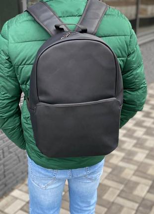 Черный матовый мужской рюкзак универсальный вместительный