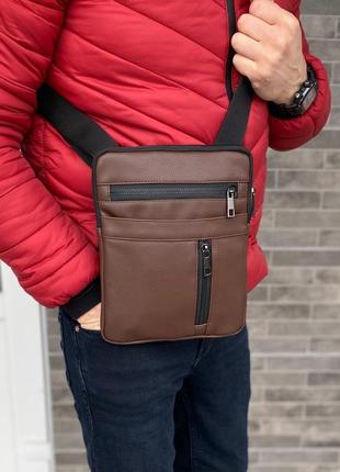 Мужская коричневая сумка месенджер через плечо планшет барсетка