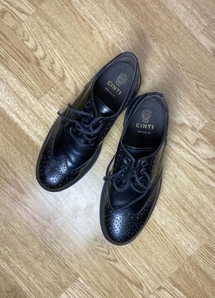 Унисекс: черные итальянские туфли (броги) cinti [42 размер]