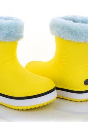 Невагомі чоботи для луж  для дівчинки crocs виробник україна