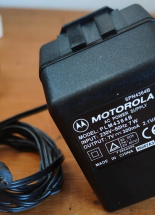 Зарядное устройство Motorola SPN4364B оригинал
