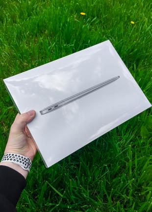 MacBook Air 13 2020 M1 8/256 Silver
