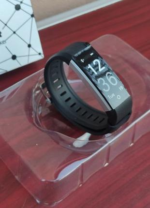 Фітнес браслет Lemfo ID115 HR Plus з пульсометром і крокоміром
