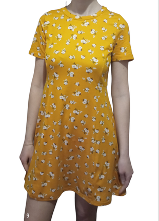 Трикотажное платье с цветочным принтом