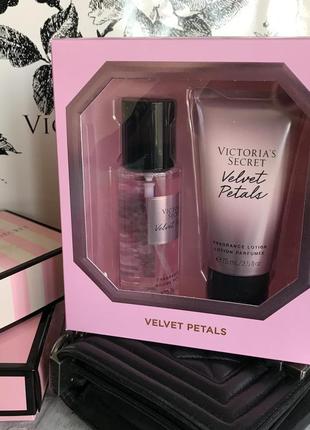 Набір подарунок victoria’s secret velvet petals duo set gift box