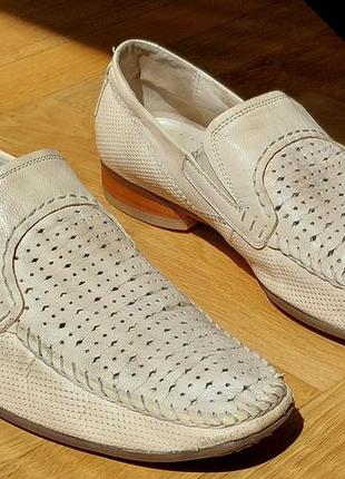 Туфли кожаные классические светло-бежевые futerini