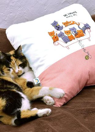 Подушка декоративная кота на диване с вышивкой тм ideia 45*45 см
