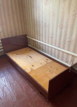 Кровать б/у односпальная + матрас