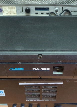 Alesis RA 100 Професійний Студійний підсилювач