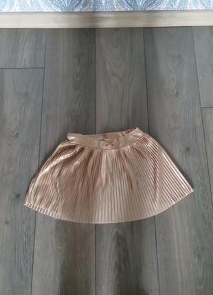 Золотая плесерированная юбка