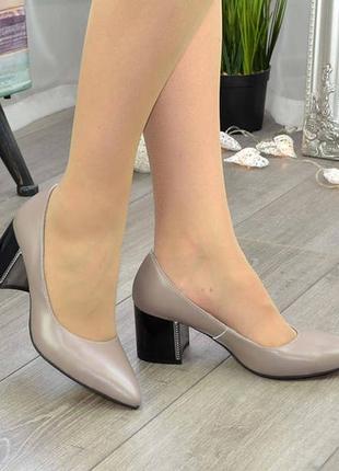 Туфли женские натуральная кожа цвет визон на устойчивом каблук...