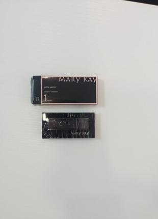 Футляр для декоративної косметики petite palette mary kay