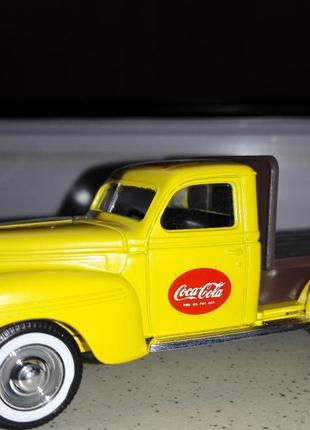 1/43 Модель DODGE 1940 Coca Cola. SOLIDO.
