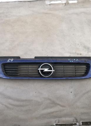 Решетка радиатора Opel Astra F 1994-1997 90452416 №29 є дифекти