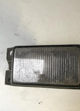 Передня права протитуманка Volkswagen Passat B3 301133478 No10...