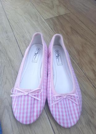 Нежно розовые балетки в белую клетку туфли ботинки слипоны лоф...