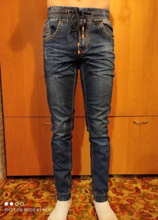Підліткові завужені джинси з манжетами гумками 158-164 см