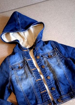 Джинсовая куртка ветровка коттон с капюшоном на 10-11 лет