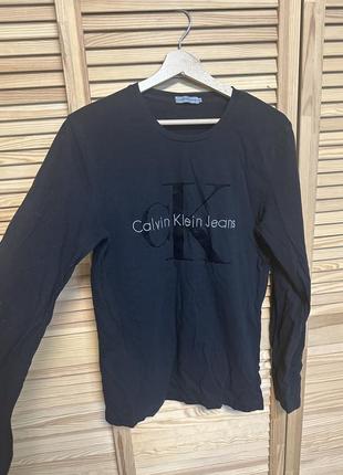 Кофта футболка с длинным рукавом calvin klein jeans m