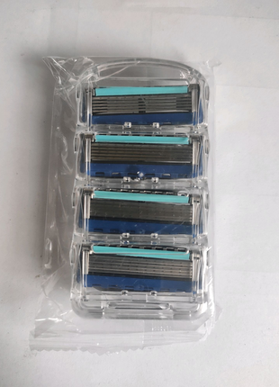 Сменные кассеты на 5 лезвий для станка Gillette Fusion Power 4шт