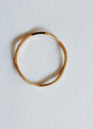 Золотое кольцо тоненькое тонкое на фалангу