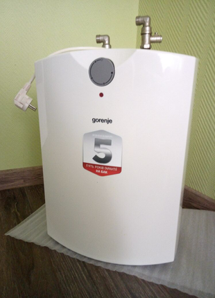 Рабочий бойлер Gorenje GT10U/B9 на 10л