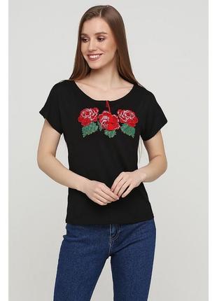 Черная женская вышитая футболка с розами