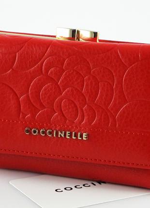 Маленький шкіряний гаманець Coccinelle