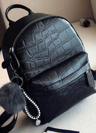 Стильный женский рюкзак с меховым брелоком великий, черный