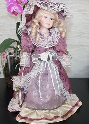 Подарочная кукла сувенирная, коллекционная, фарфоровая