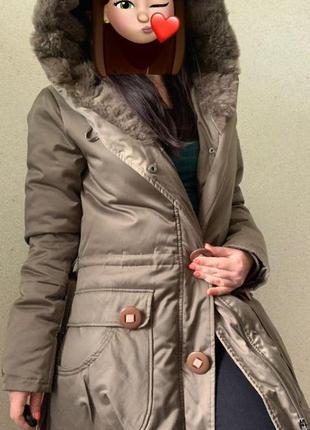 Зимняя куртка пуховик с натуральным мехом