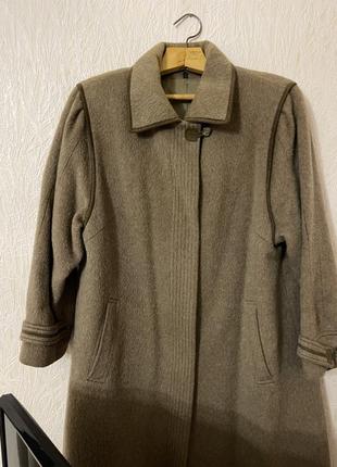 Якісне вовняне пальто berhaus 54-56 розмір шерсть