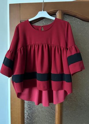 Красная блузка свободного фасона