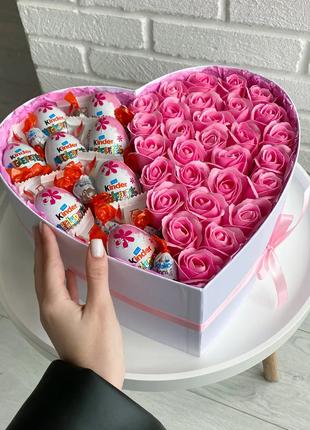 XXXL Подарок из роз и киндеров для любимой девушки, жены