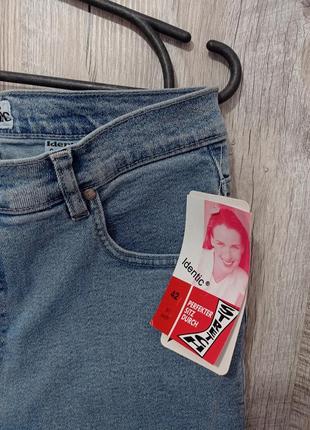 Нові стрейчеві жіночі джинси розмір 48-50